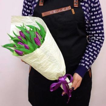Фиолетовый тюльпан 15 шт код: 229845